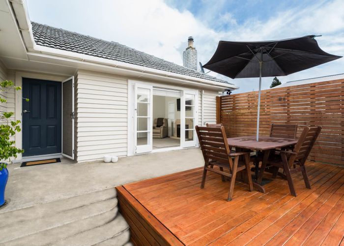  at 12 Albert Road, Kelston, Auckland
