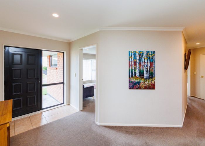Free property data for 1 Alpine Grove, Kelvin Grove, Palmerston North homes.co.nz