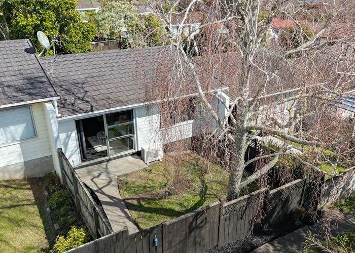  at 3/101 Seymour Road, Sunnyvale, Auckland