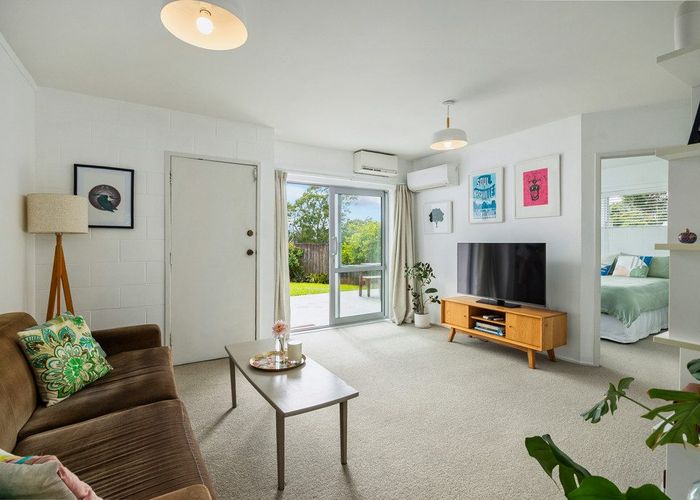  at 1/21 Finch Street, Western Springs, Auckland City, Auckland