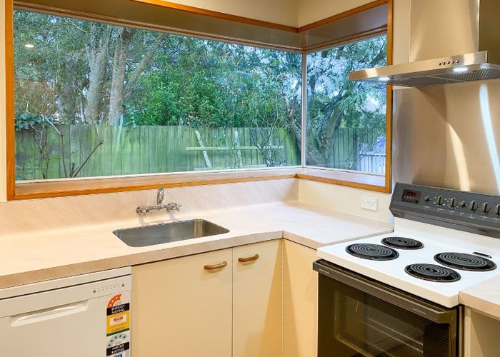  at 1/295 Greers Road, Bishopdale, Christchurch