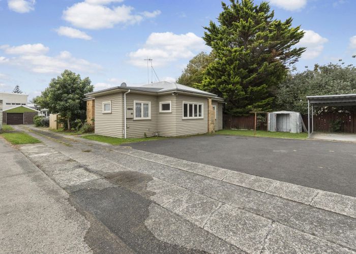  at 33A Cook Street, Hamilton East, Hamilton