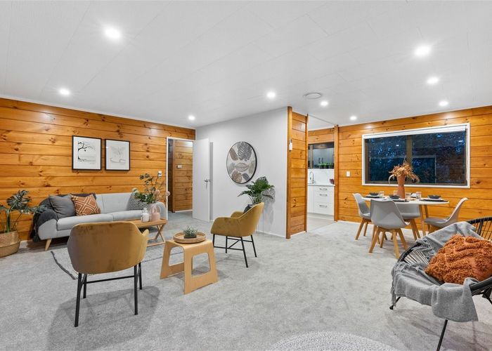  at 2/32 Atkinson Avenue, Papatoetoe, Auckland