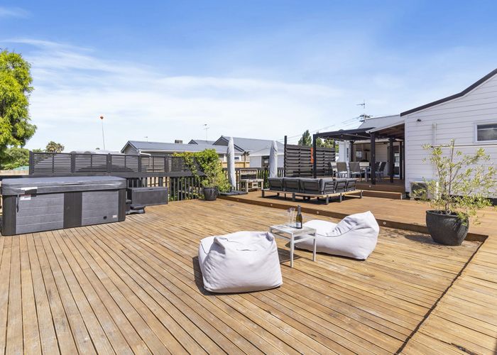  at 33 Third View Avenue, Beachlands, Auckland