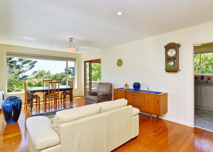  at 215A Mount Pleasant Road, Mount Pleasant, Christchurch