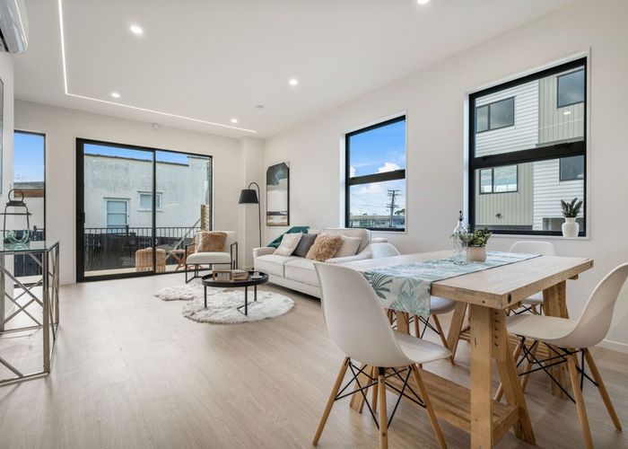  at 3/16 Binsted Road, New Lynn, Waitakere City, Auckland