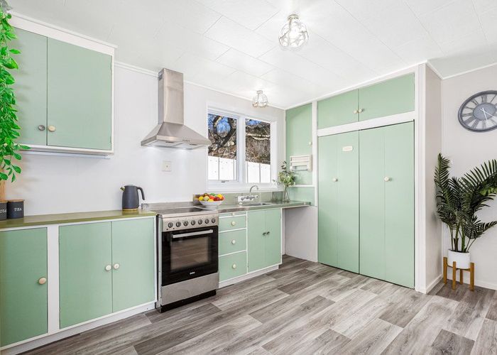  at 433 Stokes Valley Road, Stokes Valley, Lower Hutt, Wellington