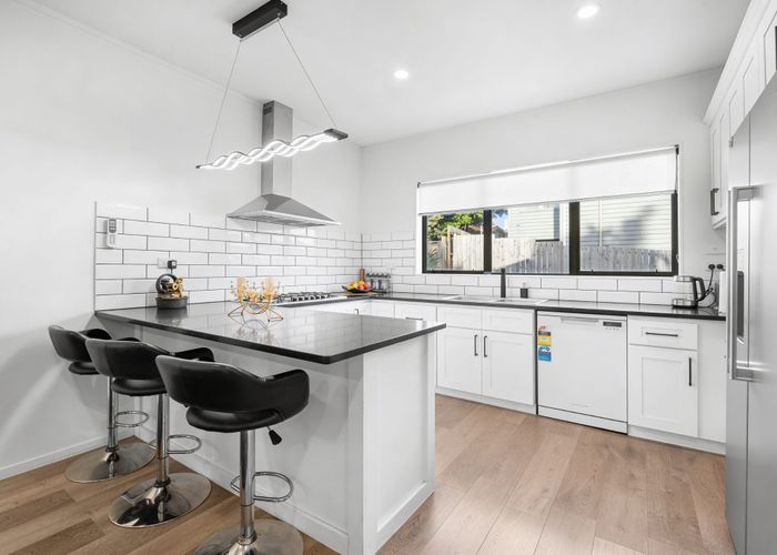  at 15A Reynella Drive, Massey, Waitakere City, Auckland