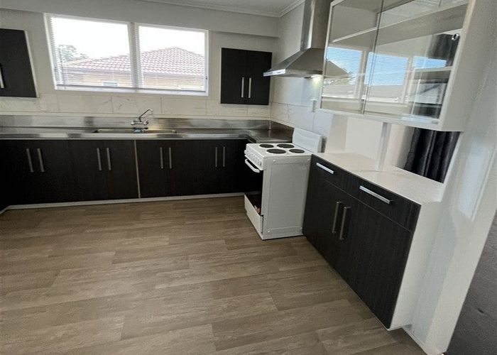  at 385 Blockhouse Bay Road, Blockhouse Bay, Auckland City, Auckland