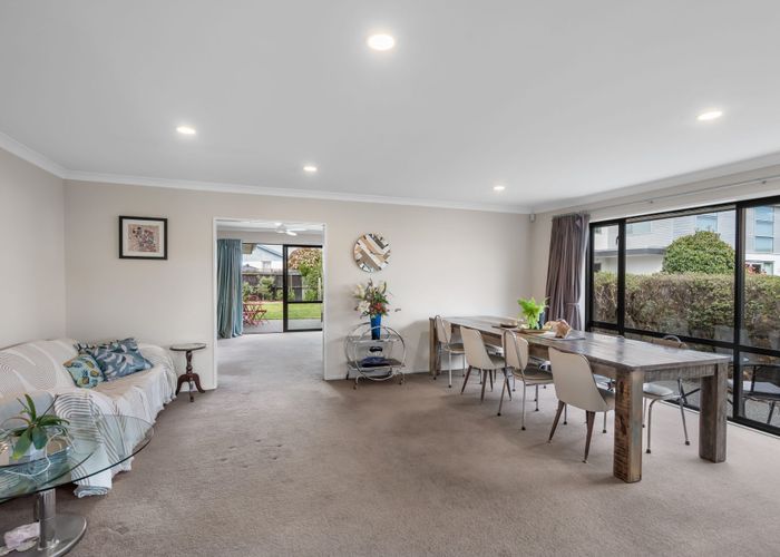  at 21 Woodhaven Place, Parklands, Christchurch City, Canterbury