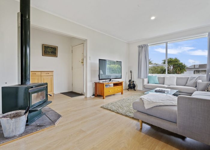  at 48 Harmel Road, Glendene, Auckland