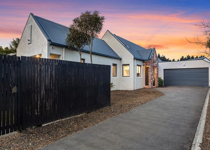  at 3 Monterey Place, Parklands, Christchurch