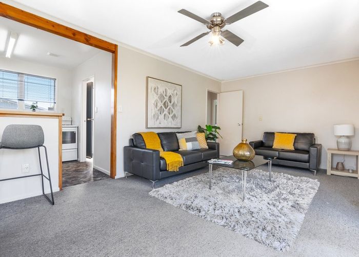  at 2/55 Oakhampton Street, Hornby, Christchurch