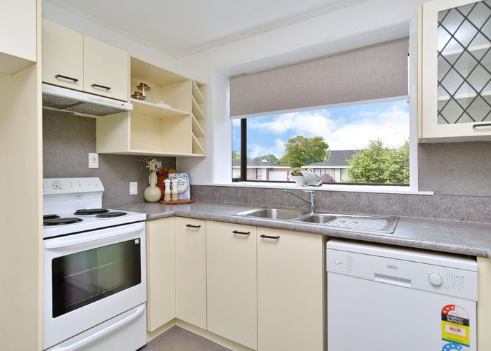  at 18 Chipping Lane, Redwood, Christchurch City, Canterbury