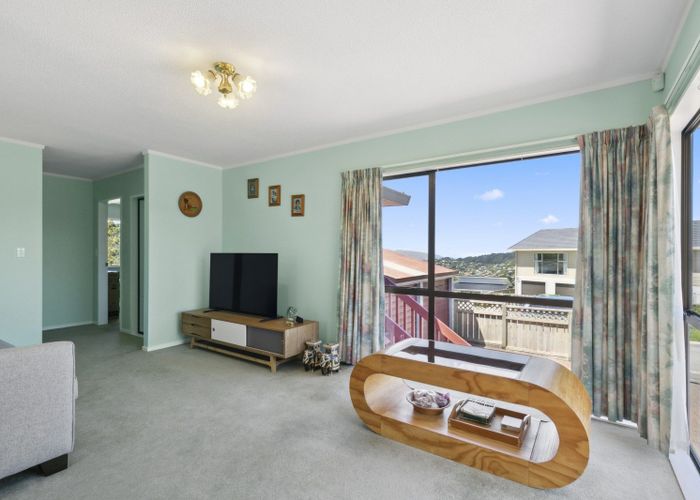  at 7 Cathie Place, Karori, Wellington
