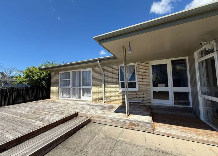  at 7 Sanctuary Point, Sunnyhills, Manukau City, Auckland