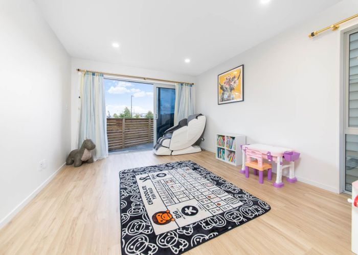  at 10 Hea Road, Hobsonville, Waitakere City, Auckland