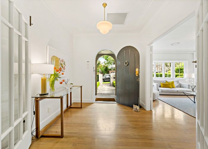  at 32 Entrican Avenue, Remuera, Auckland