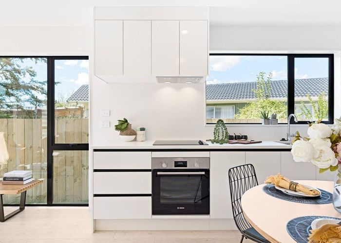  at 18D Larissa Ave, Henderson, Waitakere City, Auckland