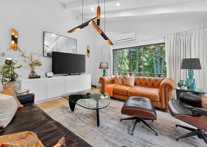  at 43 Ridgewood Crescent, Birkenhead, North Shore City, Auckland