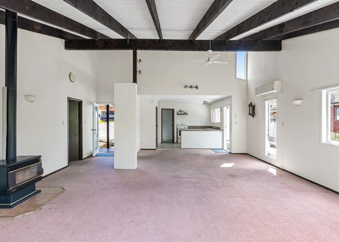  at 148 Stapleford Crescent, Browns Bay, North Shore City, Auckland