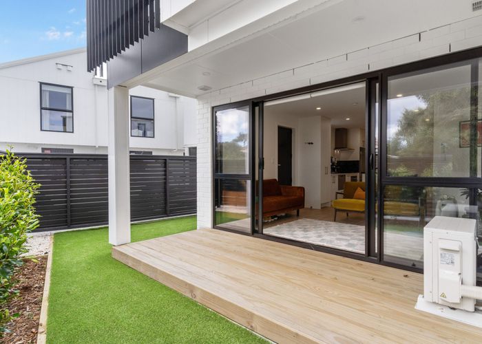  at 5/2 Riversdale Road, Avondale, Auckland