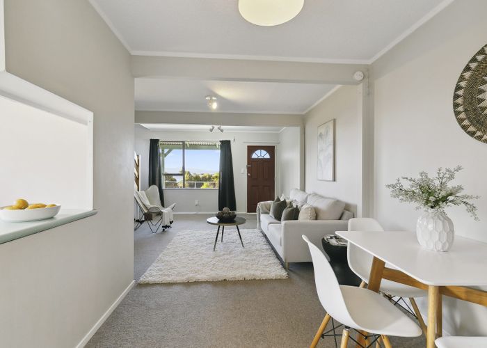  at 7B Ladbrooke Drive, Newlands, Wellington