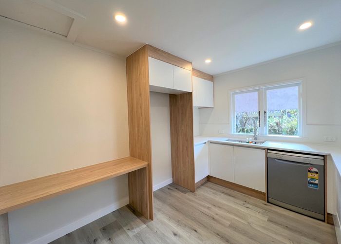  at 405A East Coast Road, Mairangi Bay, North Shore City, Auckland