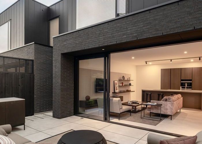  at 8 Rhodes Street, Merivale, Christchurch