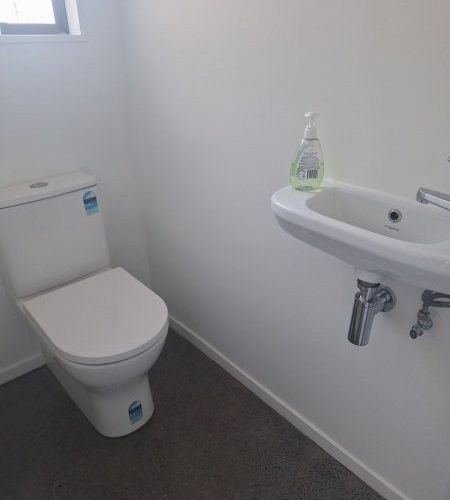  at 15 Galloway Avenue, Farm Cove, Manukau City, Auckland