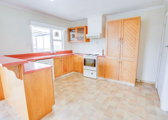  at 129 Springs Road, Hornby, Christchurch City, Canterbury