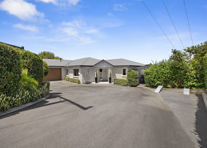  at 9A Del Mar Place, Merrilands, New Plymouth