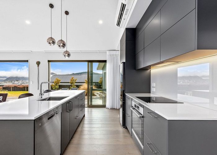  at 8 The Heights Avenue, Wanaka, Wanaka, Otago
