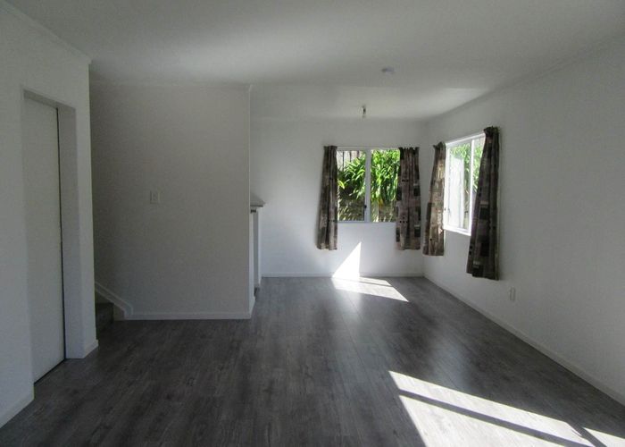  at 23/24 Eastglen Road, Glen Eden, Waitakere City, Auckland