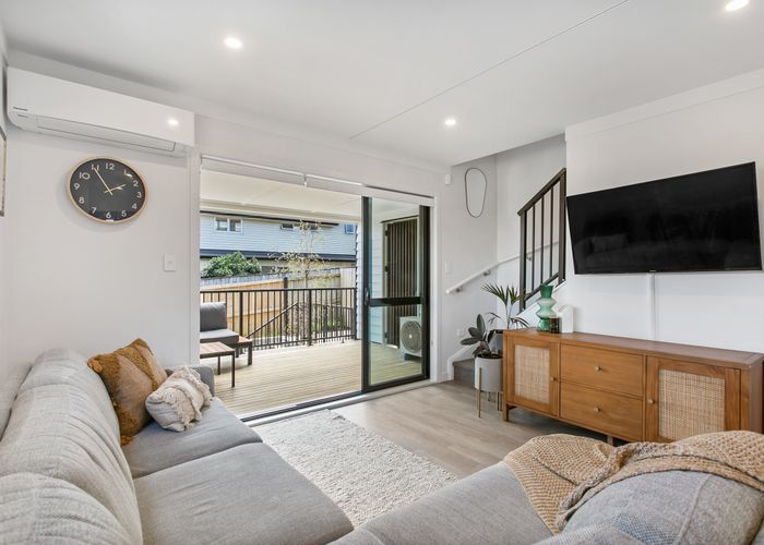  at 3/141 Wallace Road, Mangere Bridge, Auckland