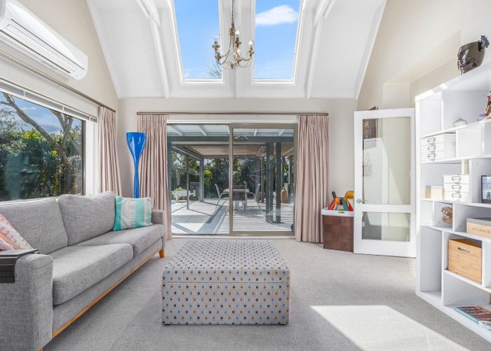  at 16 Karu Crescent, Waikanae