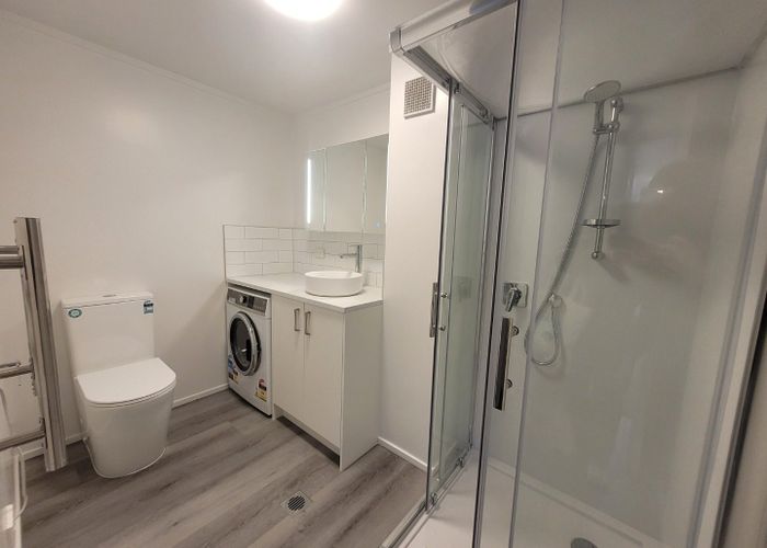  at 2/12 Nikau St, Eden Terrace, Auckland City, Auckland