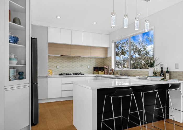  at 30 Castlederg Drive, Flat Bush, Manukau City, Auckland