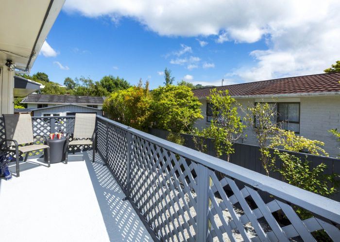  at 20 Blue Mountains Road, Pinehaven, Upper Hutt