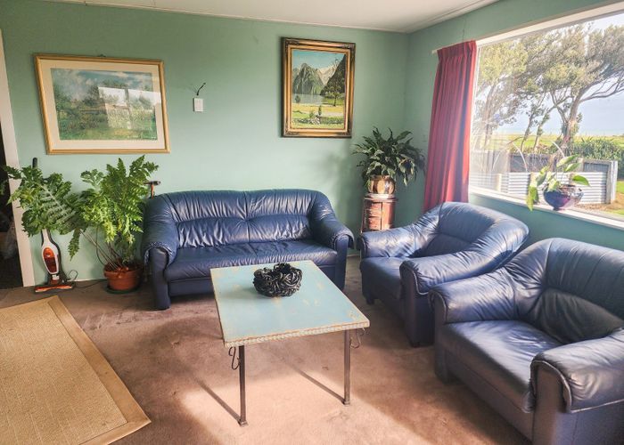  at 15 Surrey Street, Orepuki, Riverton/Aparima