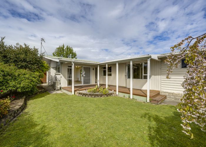  at 5 Clarence Cox Crescent, Pirimai, Napier, Hawke's Bay