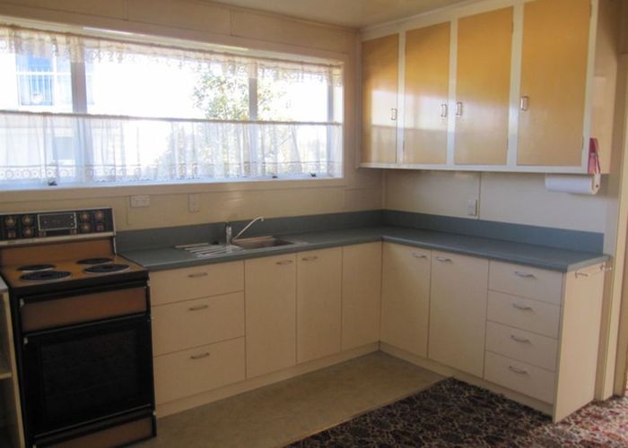 at 34 Gould Crescent, Woolston, Christchurch