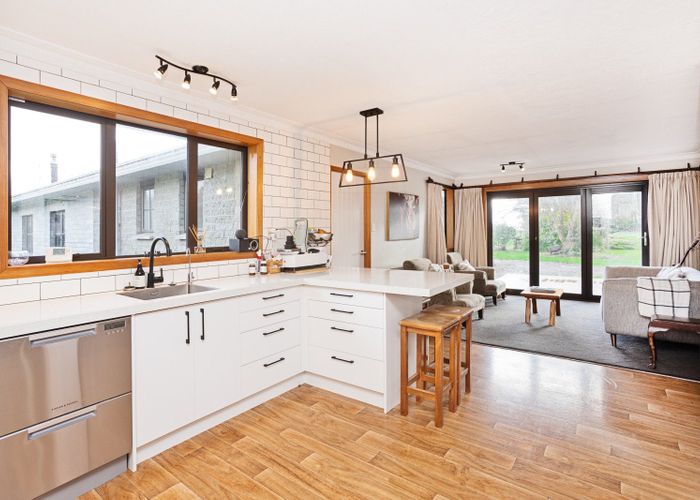  at 105 Rimu Road, Kennington