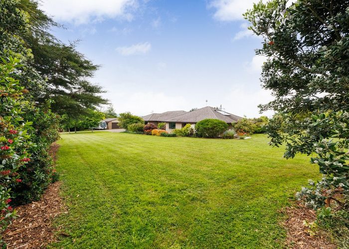  at 54 Henaghans Road, Kelvin Grove, Palmerston North, Manawatu / Whanganui