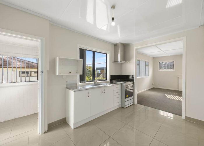  at 1/235 Titirangi Road, Titirangi, Waitakere City, Auckland