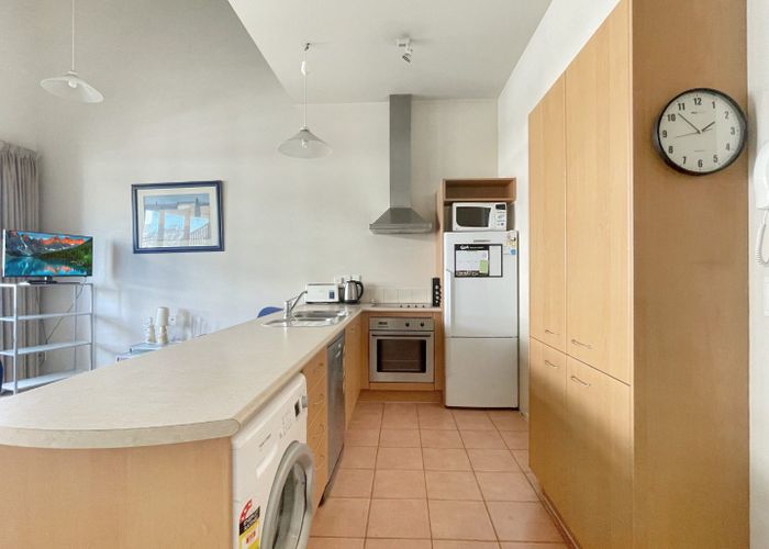  at 6/220 Thorndon Quay, Thorndon, Wellington, Wellington