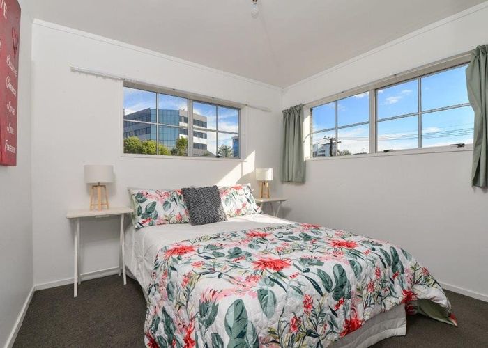  at 10B Little London Lane, Hamilton Central, Hamilton