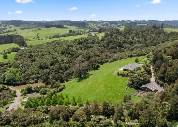  at 1489 Weranui Road, Silverdale