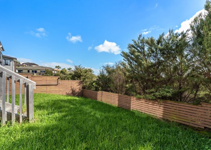  at 8 Seafarer Crescent, Stanmore Bay, Whangaparaoa