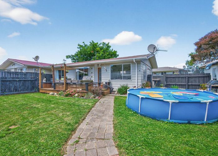  at 1/50 Hartford Crescent, Totara Park, Upper Hutt, Wellington